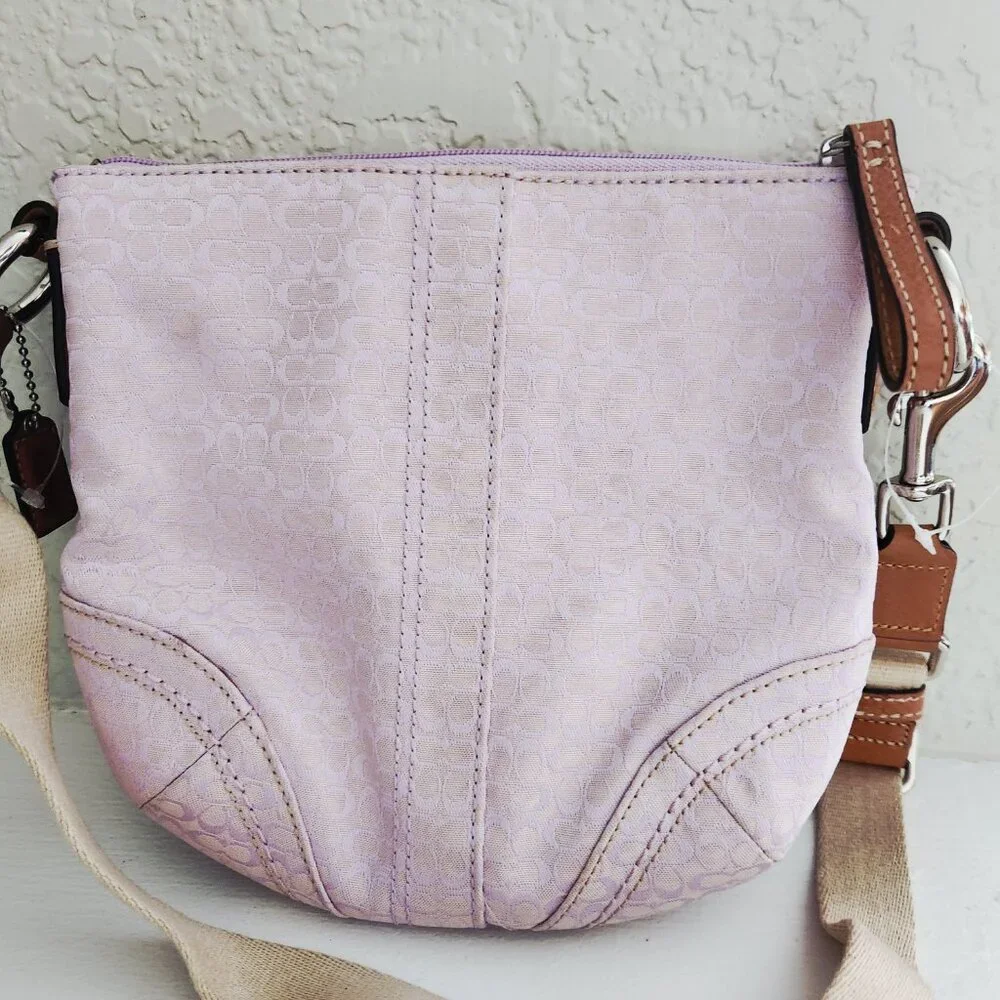 Like New Coach Soho Lavendar Signature C's Crossbody Bag